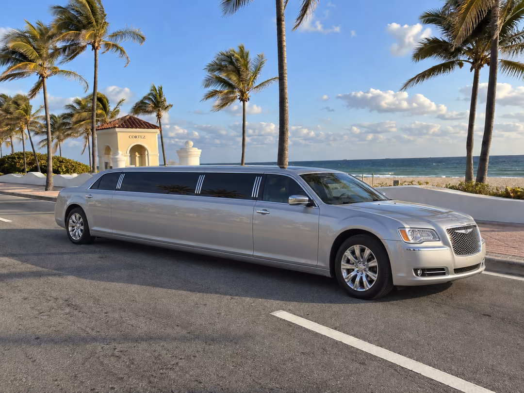 Fort Lauderdale Chrysler limo rental exterior