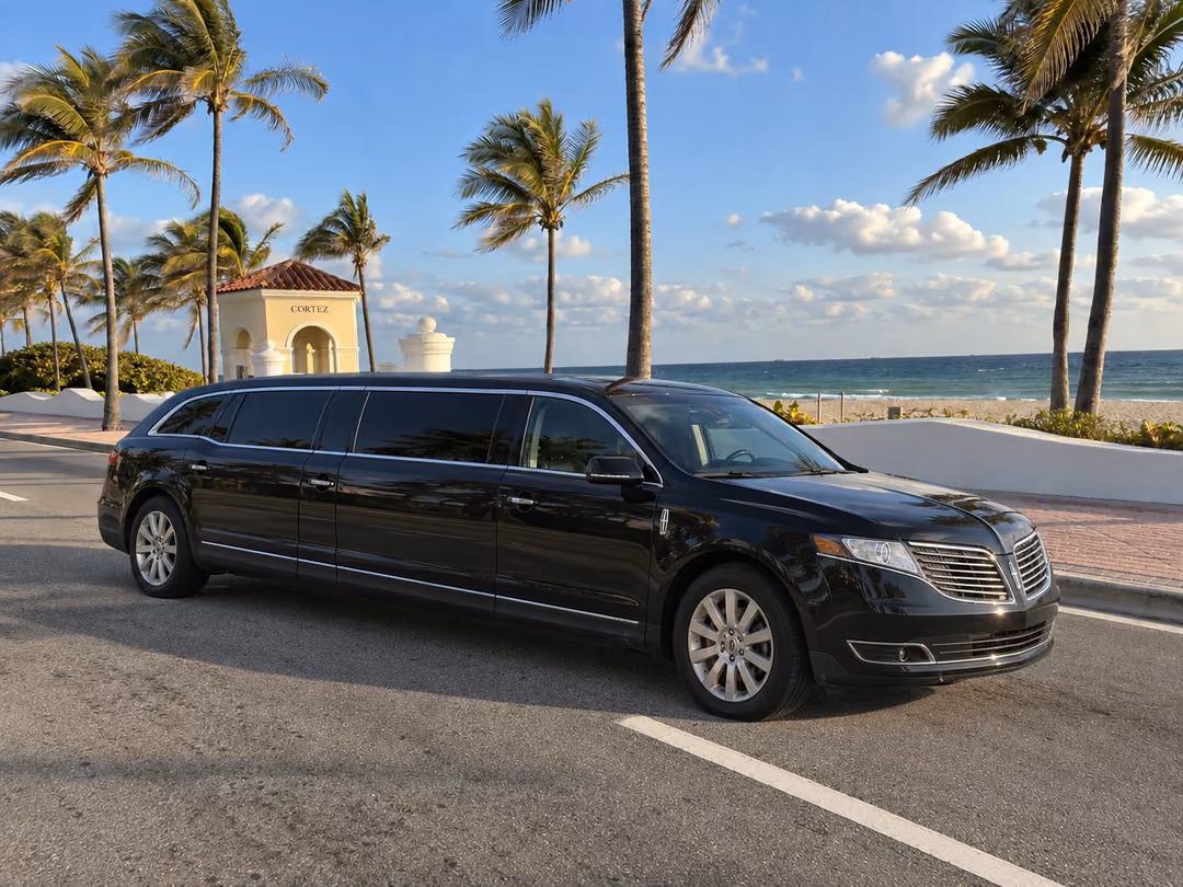 Fort Lauderdale Lincoln MKT limo rental exterior
