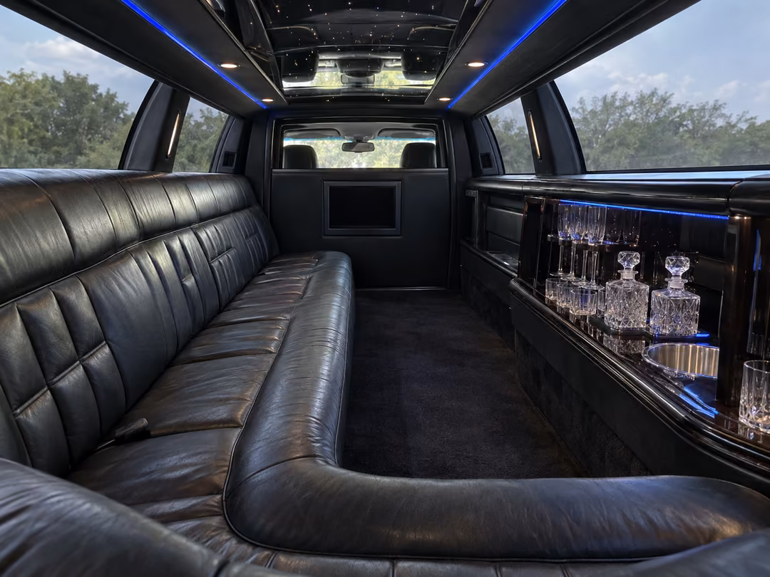 Newark NJ Lincoln stretch limo rental interior
